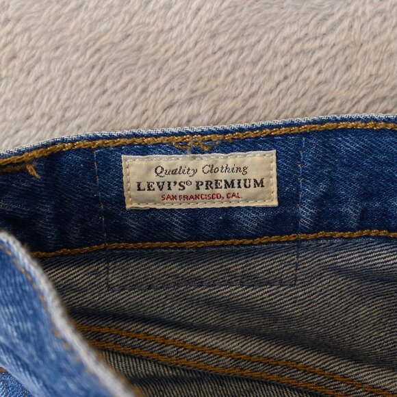 Levis Premium 501 Women's Denim Shorts 24 Distressed High-Waisted - Picture 3 of 11